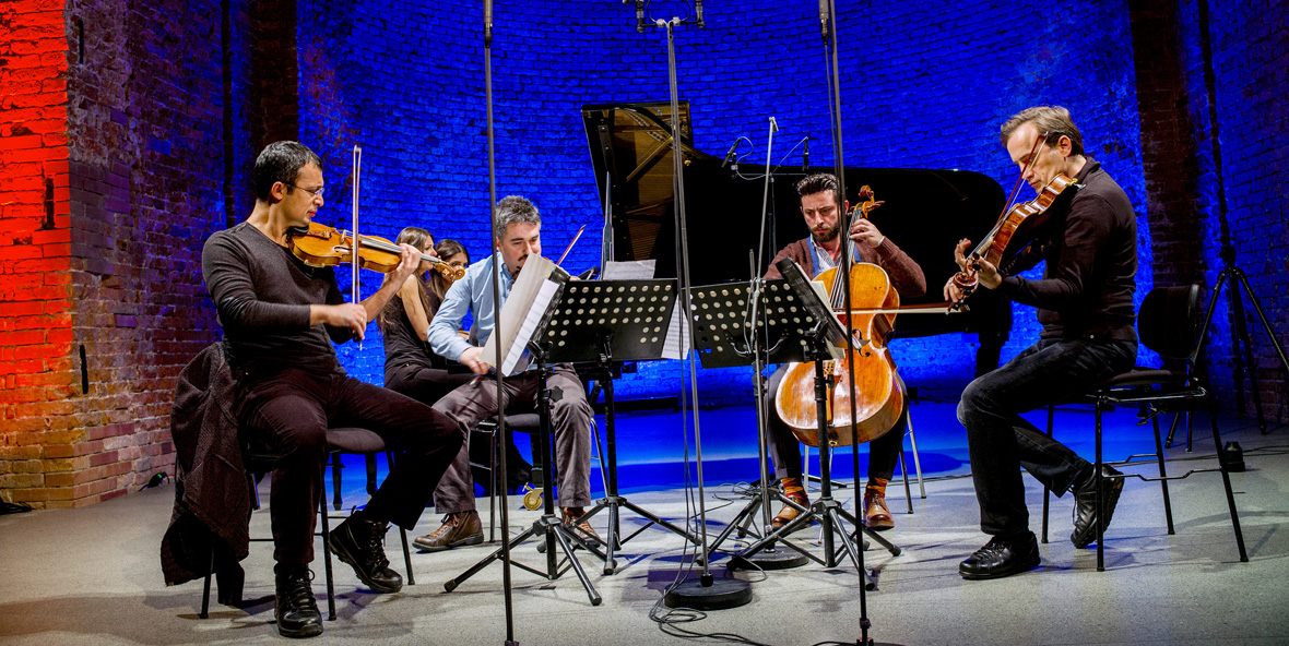 Klavierduo FERHAN & FERZAN ÖNDER BORUSAN QUARTET © Michel Neumeister